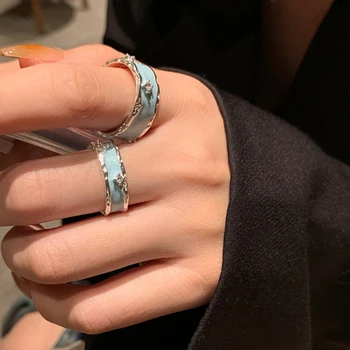טפטוף זיגוג כחול טבעת לנשים מפואר טבעת פשוטה ומסוגננת של הזוג טבעת עם נישה עיצוב לגעת אור יוקרה בסגנון