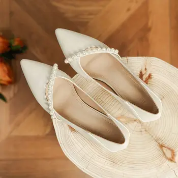 נשים קיץ נעליים נעליים לבנות עבור אישה 2023 עם עקבים בינוניים פרל כיכר מוקסינים Y2k Slip שאינם משלוח חינם 39 האביב